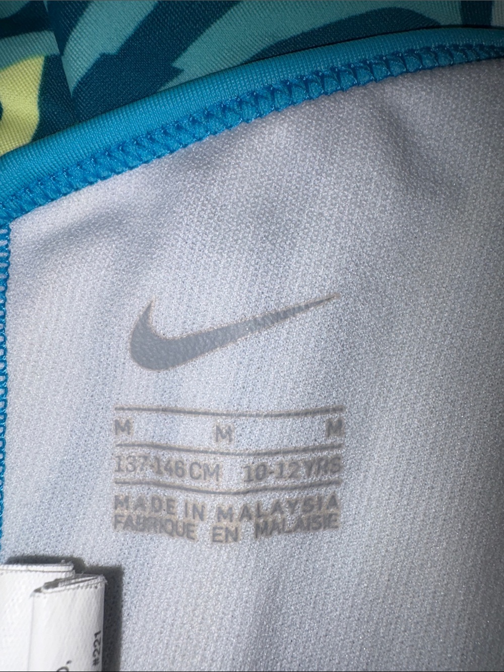 Nike Girls One Piece Criss Cross Back Swimsuit, Medium - Picture 4 of 5